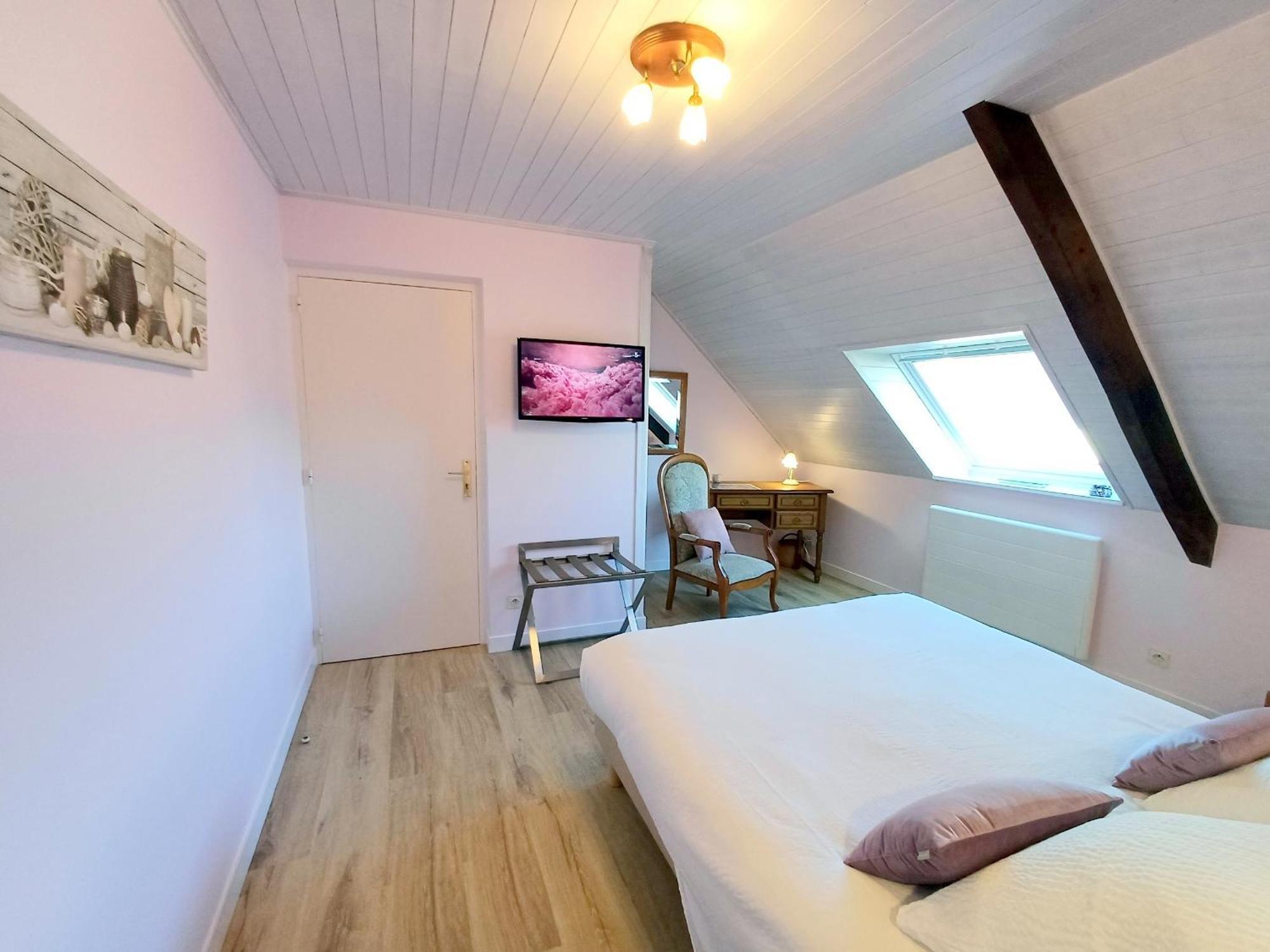 Au Calme A 10Mn Des Baies De Douarnenez Et Audierne Avec Cuisine A Disposition Mahalon Екстериор снимка
