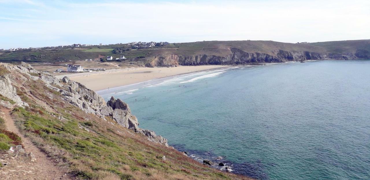 Au Calme A 10Mn Des Baies De Douarnenez Et Audierne Avec Cuisine A Disposition Mahalon Екстериор снимка